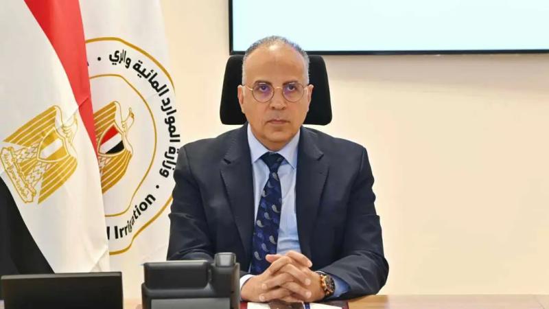 الدكتور سويلم يستعرض موقف الأنشطة التدريبية بالوزارة لرفع كفاءة العاملين