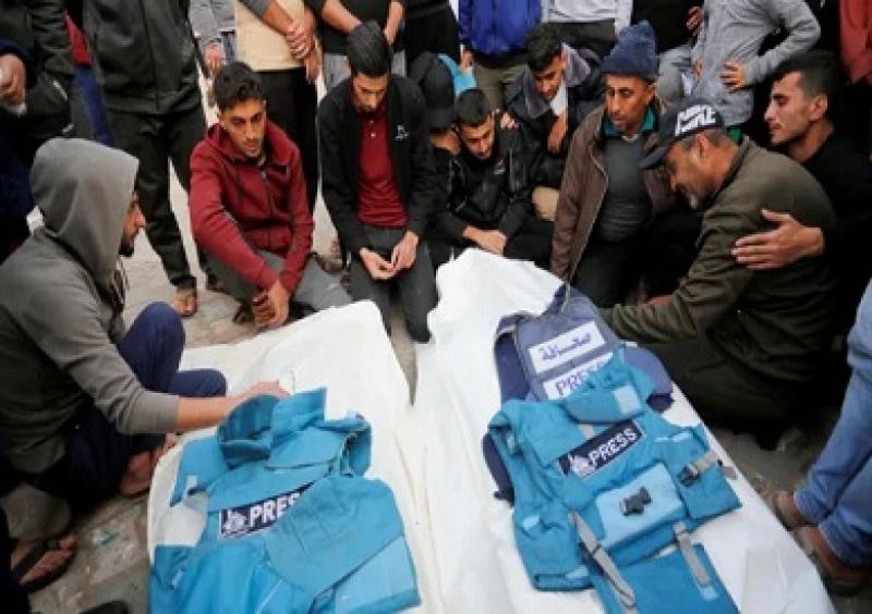 نقيب الصحفيين الفلسطيني: 1200 زميل يعيش دون مأوى بعد استهداف منازلهم وأسرهم