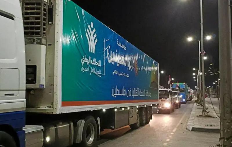 مراسل إكسترا نيوز: عودة عدد كبير من الشاحنات لرفض الاحتلال مرورها إلى غزة