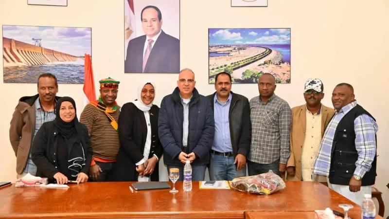 وزير الري يتابع أعمال وأنشطة هيئة السد العالي