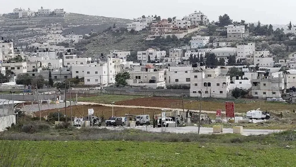 بريطانيا وفرنسا وكندا تستعد لفرض قيود على سلع المستوطنات الإسرائيلية بالضفة الغربية