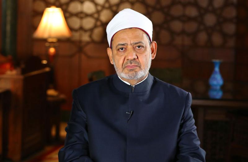 رئيس الوزراء يهنئ شيخ الأزهر بمناسبة قرب حلول شهر رمضان المعظم