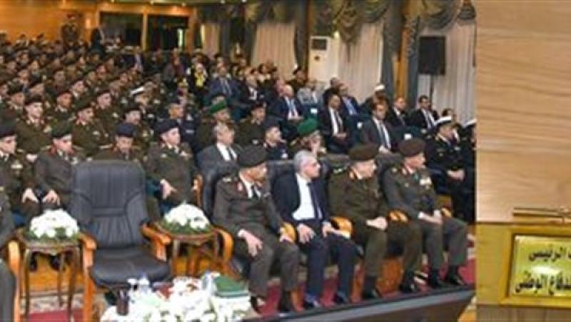 رئيس الأركان يشهد مناقشة البحث الرئيسي للأكاديمية العسكرية للدراسات العليا والاستراتيجية