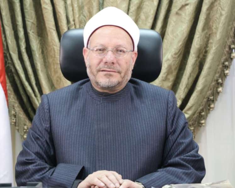 مفتي الجمهورية: من يصوم ولا يصلي.. محسن بصومه مُسيء بتركه للصلاة