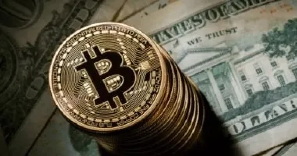 بيتكوين تتمسك بحاجز الـ64 ألف دولار.. ترقب عالمي يحدد مصير سوق العملات الرقمية