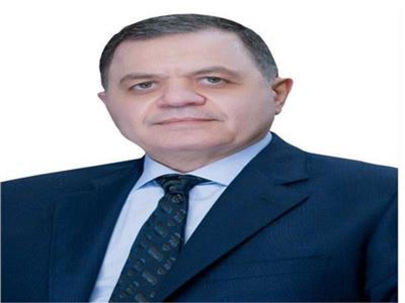 وزير الداخلية يهنئ الرئيس السيسي والقوات المسلحة بذكرى العاشر من رمضان