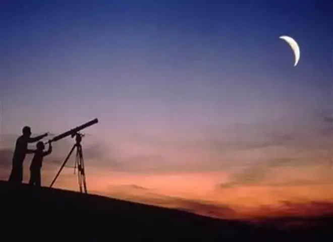 غرة ذو القعدة 1447 فلكيًا يوم السبت 18 أبريل 2026 بعد ولادته مساء الجمعة