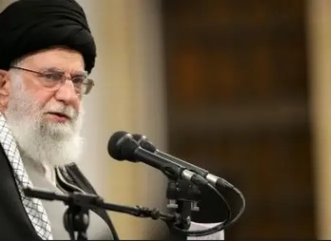 تشكيل مجلس قيادة مؤقت اليوم وفقًا للدستور الإيراني بعد مقتل خامنئي