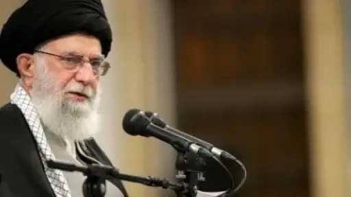 تشكيل مجلس قيادة مؤقت اليوم وفقًا للدستور الإيراني بعد مقتل خامنئي