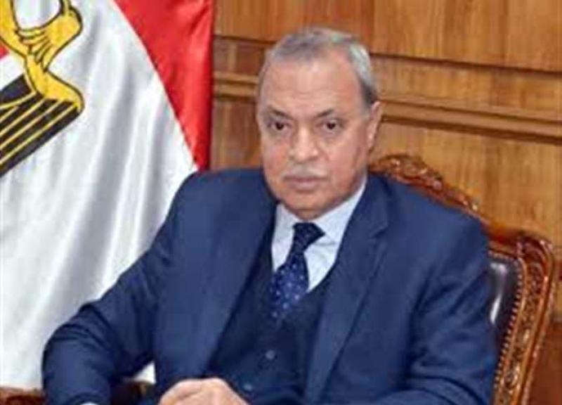 محافظ القليوبية يتفقد سوق الجملة والخضار ببنها.. ويلتقي بالتجار للاستماع لمشاكلهم