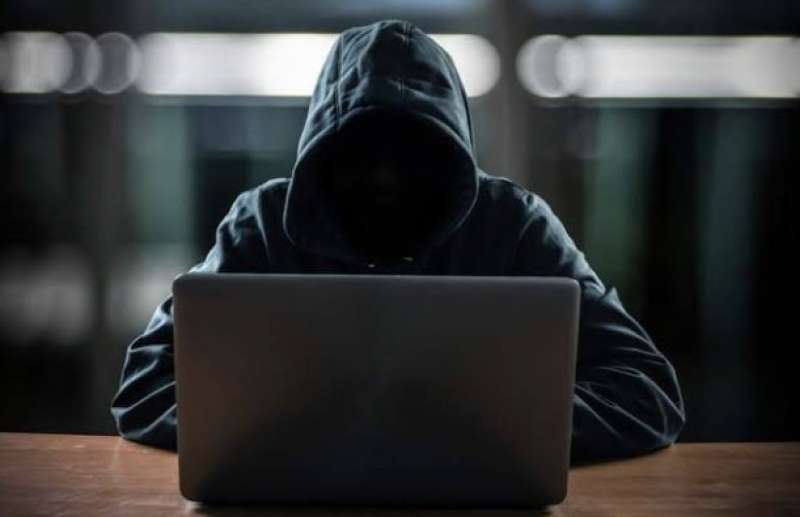إكسترا نيوز تعرض نصائح للأسرة حول استخدام أبنائهم للإنترنت