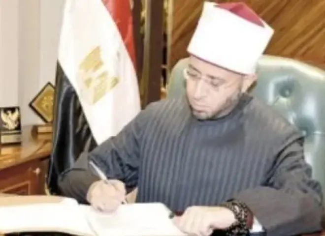 وزير الأوقاف يهنئ الرئيس السيسي بذكرى ثورة 30 يونيو: جسدت وعي المصريين وحمت الدولة الوطنية