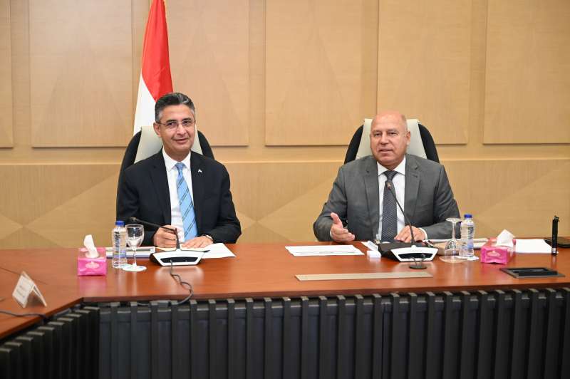 وزير التموين يلتقي نائب رئيس الوزراء للتنمية الصناعية ووزير الصناعة والنقل
