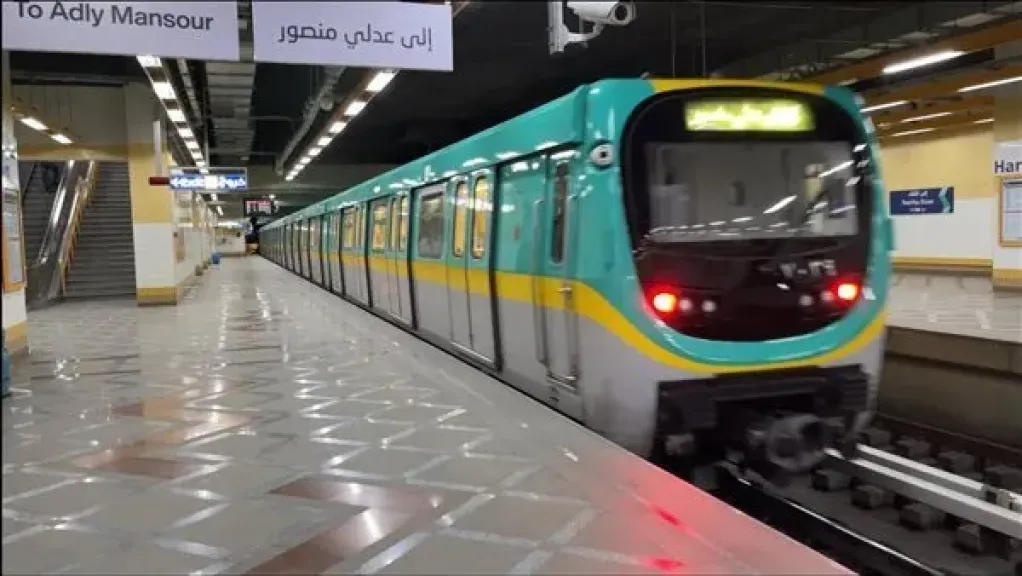 وزارة النقل تعلن مواعيد المترو والقطار الخفيف للتوقيت الشتوى وزارة النقل تعلن مواعيد المترو والقطار الخفيف للتوقيت الشتوى
