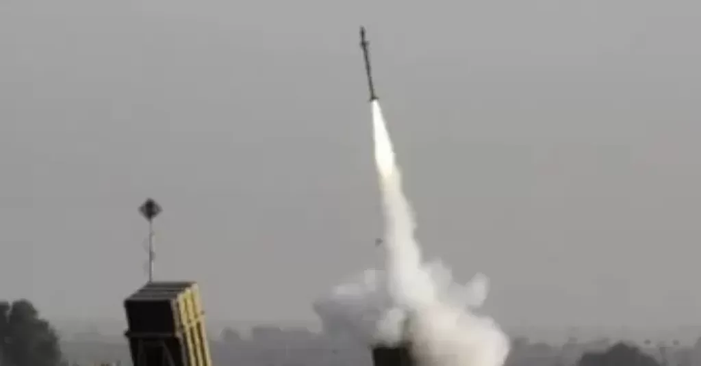 الحرس الثوري الإيراني يستهدف مقر القناة الـ14 العبرية في حيفا بصواريخ سجيل