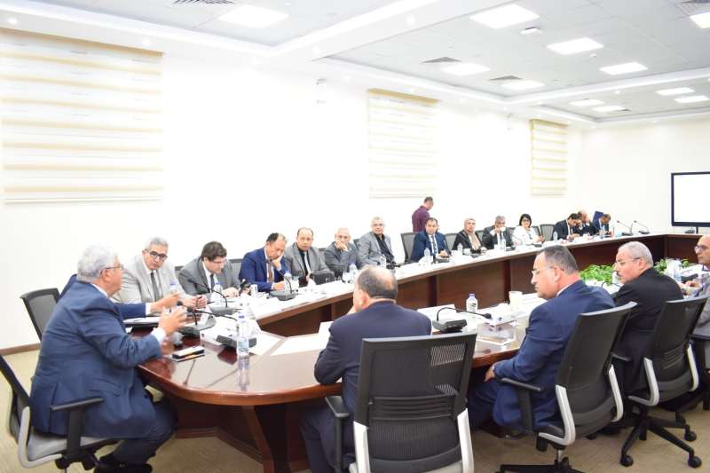 رئيس جامعة المنيا يشهد اجتماع وزير التعليم العالي برؤساء الجامعات الأهلية