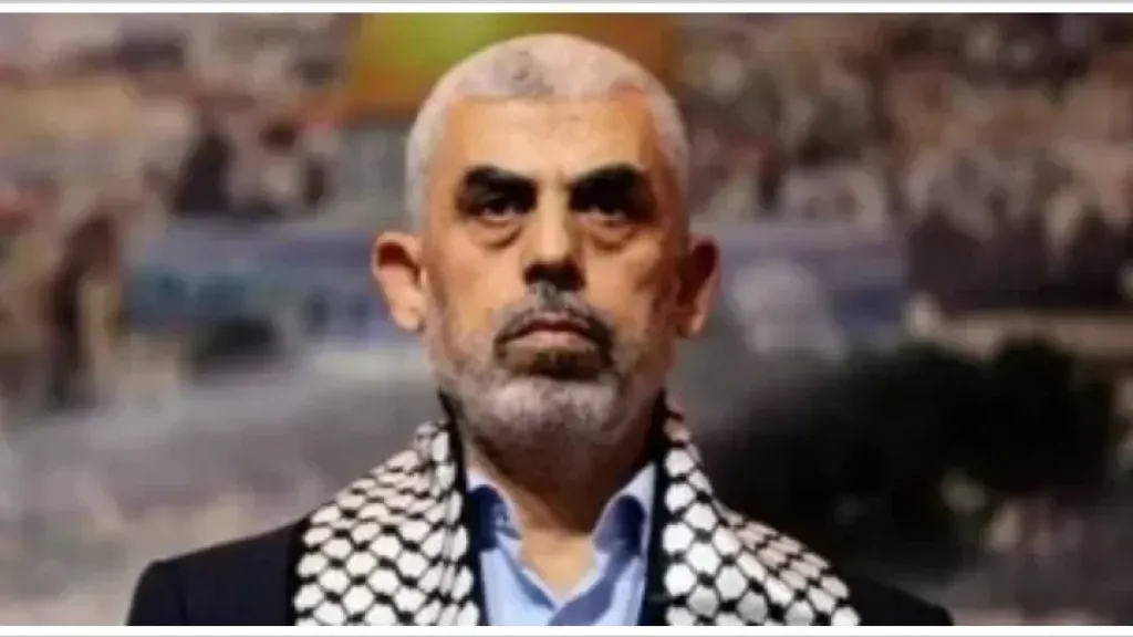 فيديو جديد لرئيس حركة حماس يحي السنوار قبل استشهادة في قطاع غزة فيديو جديد لرئيس حركة حماس يحي السنوار قبل استشهادة في قطاع غزة