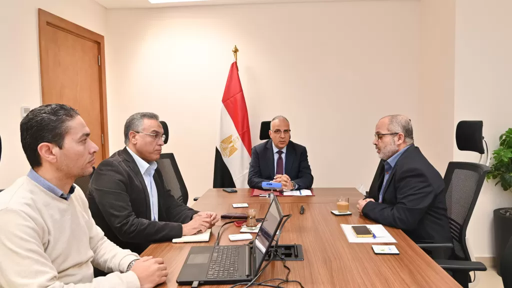د.سويلم يتابع أنشطة هيئة حماية الشواطئ والإعداد لعقد إجتماع اللجنة العليا للتراخيص