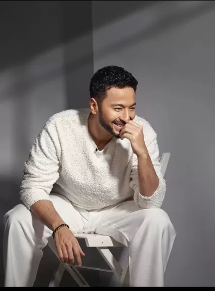 حمادة هلال نجم حفل مسرح البالون ثاني أيام عيد الفطر المبارك