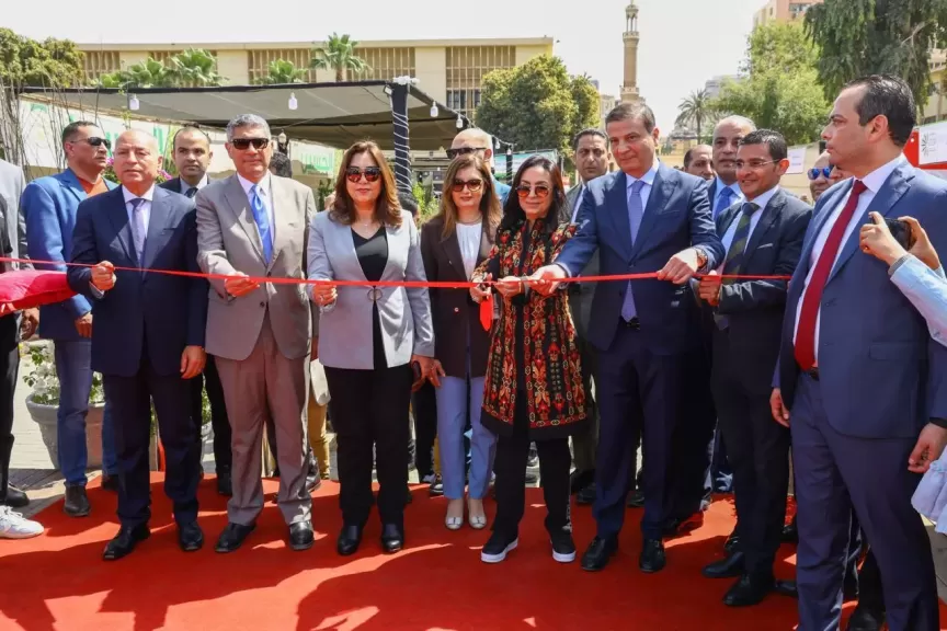 وزراء التضامن والزراعة والتنمية المحلية يفتتحون فعاليات معرض ”ديارنا زهور الربيع”