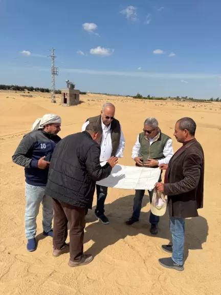 رئيس مركز بحوث الصحراء الزراعة يتابع زراعات سيناء
