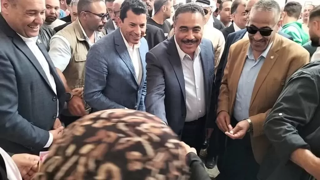 محافظ مطروح يشارك في أولمبياد المحافظات الحدودية