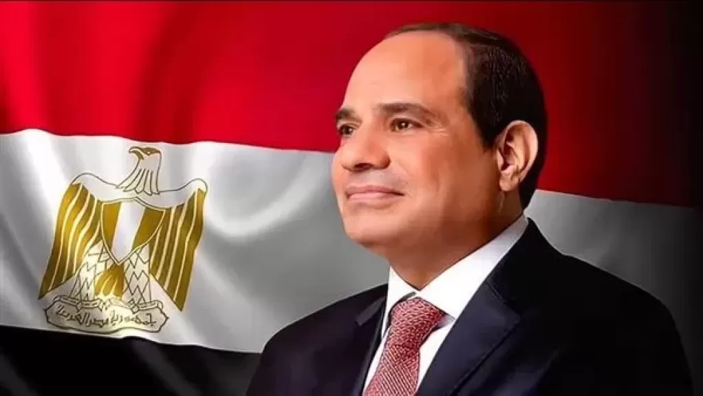 الرئيس السيسي يضع إكليلًا من الزهور على النصب التذكاري لشهداء القوات المسلحة