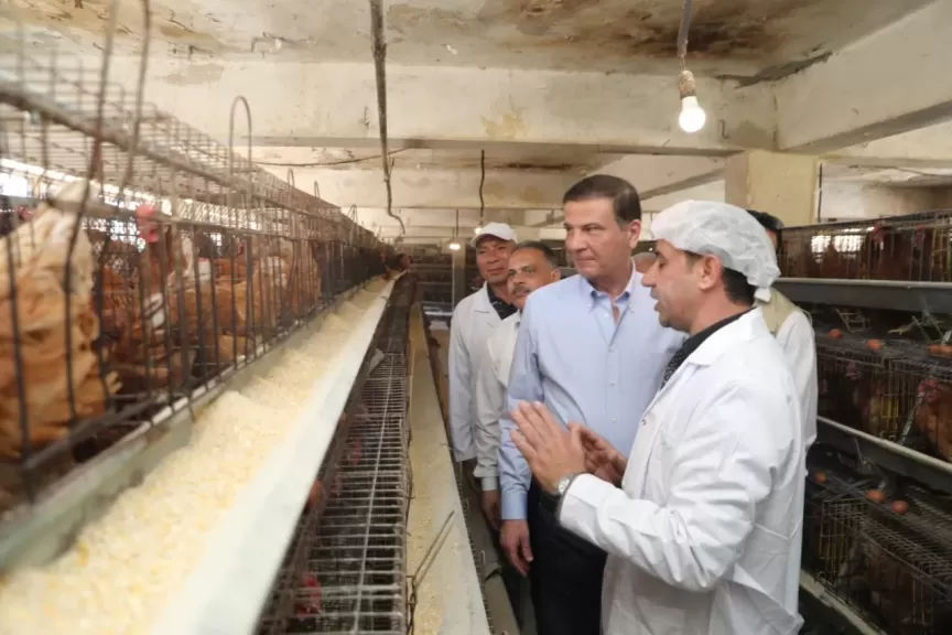 وزير الزراعة ومحافظ الشرقية يتفقدان مشروعات الإصلاح