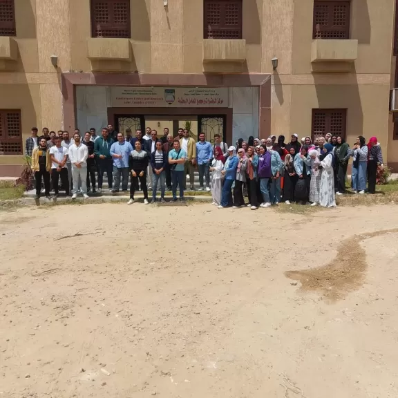 بحوث الصحراء ينظم دورات تدريبية لطلاب الزراعة