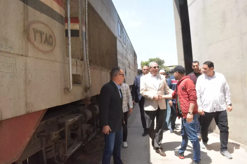 محافظ الغربية يتابع توريد القمح