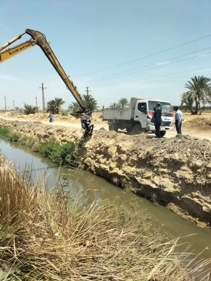 وزير الري يتابع إزالة التعديات على المجاري المائية بالفيوم