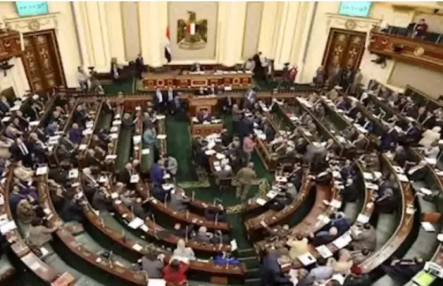 فترة انتقالية ١٠ سنوات قابلة للزيادة.. مقترح مركز البحوث الاجتماعية أمام البرلمان لكل أزمة الإيجار القديم