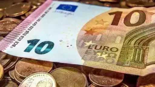 سعر اليورو اليوم الإثنين 22 ديسمبر 2025 في البنوك.. تحديث لحظي