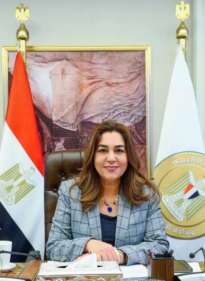 وزيرة التنمية المحلية تهنئ شيخ الأزهر بحلول عيد الأضحى المبارك