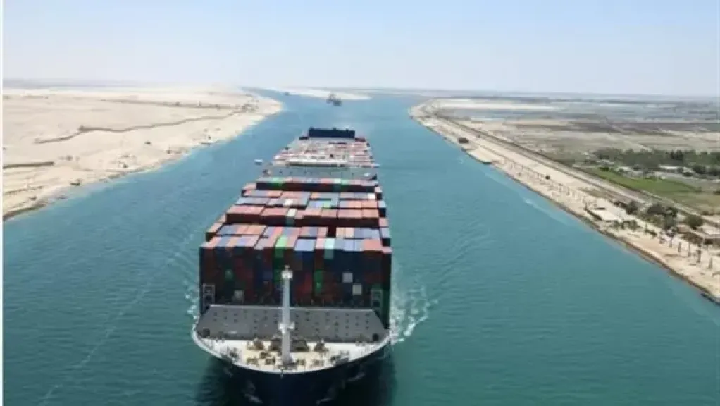 زيادة عدد السفن العابرة لقناة السويس مع عودة الاستقرار بمنطقة البحر الأحمر