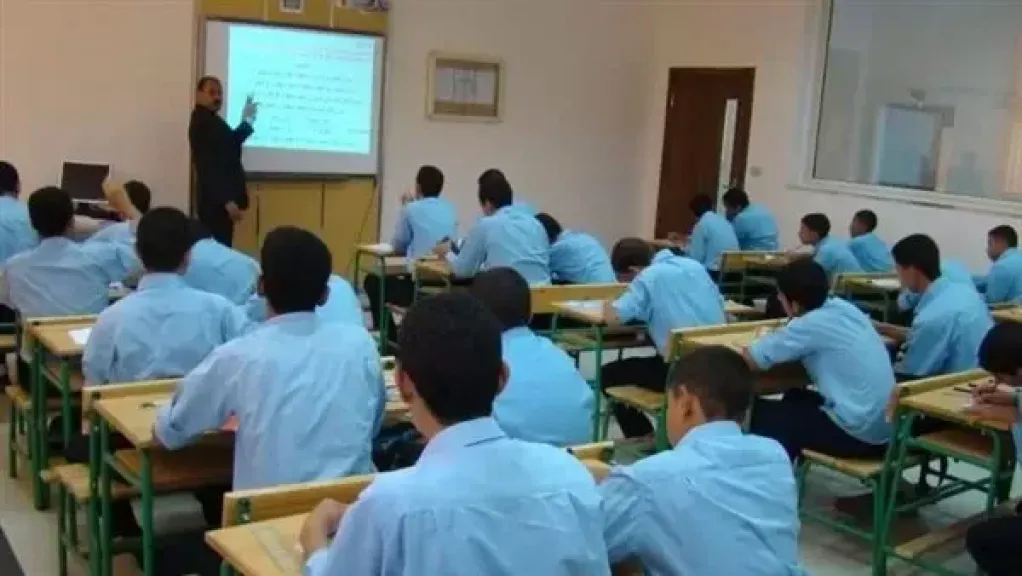 من رياض الأطفال للثانوي العام والفني.. مصروفات الصفوف الدراسية للعام الجديد