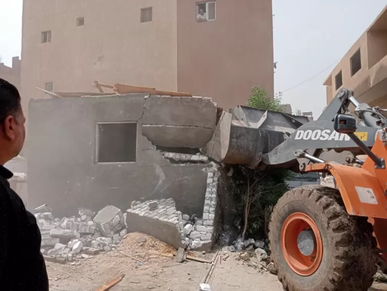محافظة الجيزة: إزالة وإخلاء مخازن مخالفة تشكل خطراً على سلامة المواطنين بحي الطالبية