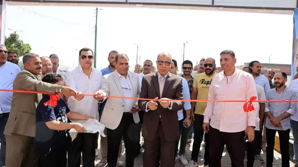 محافظ المنيا: افتتاح أكثر من 3200 منفذ ومعرض لتوفير السلع بأسعار مخفضة.