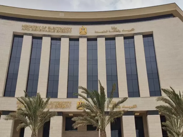وزير الكهرباء يتابع إطلاق التيار بالمرحلة الثانية لمشروعات التنمية الزراعية الدلتا الجديدة