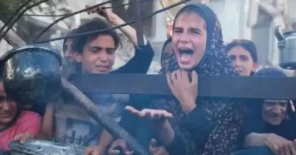 فرنسا تعلن إسقاط المساعدات على غزة جوا خلال الأيام المقبلة