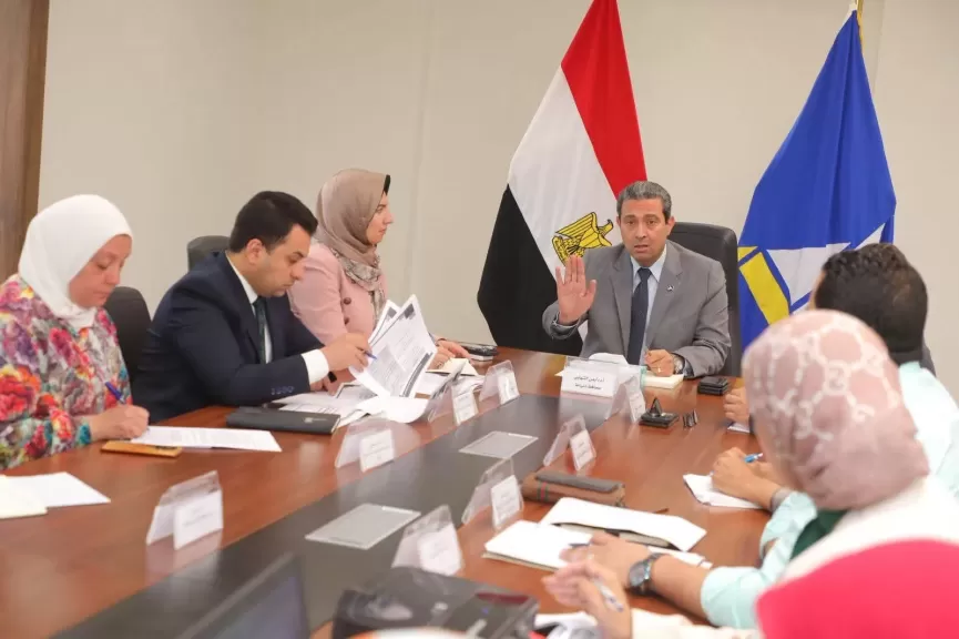 محافظ دمياط يرأس اجتماع لجنة إدارة الاعلانات