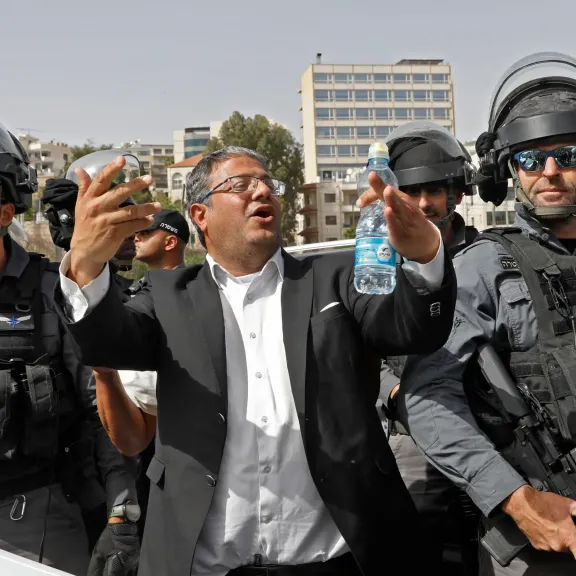 وزير الأمن الإسرائيلي يرتكب جريمة جديدة لأستفزاز مشاعر المسلمين