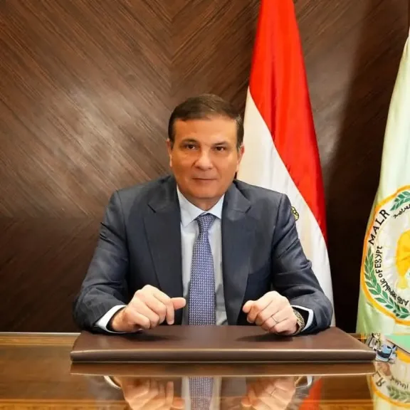 استجابة عاجلة من وزير الزراعة لشكاوى مزارعي أسيوط