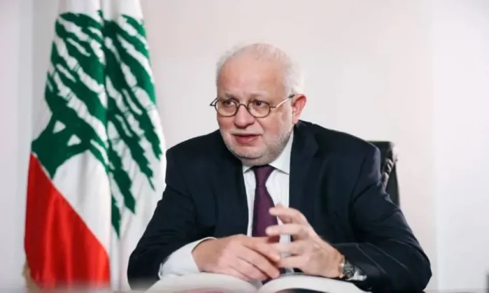 وزير العدل اللبناني: لن نسمح لحزب الله أن يجر لبنان إلى الانتحار