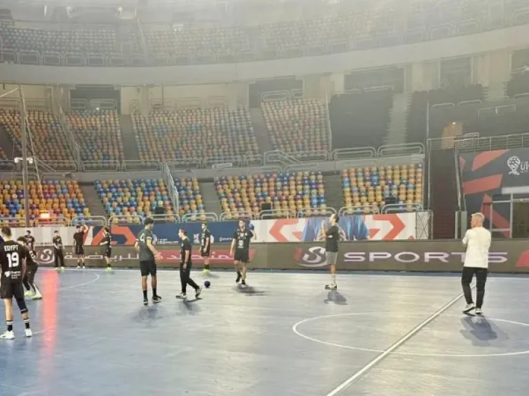 فرناندو يقود مران منتخب الناشئين لكرة اليد استعدادًا لبطولة العالم