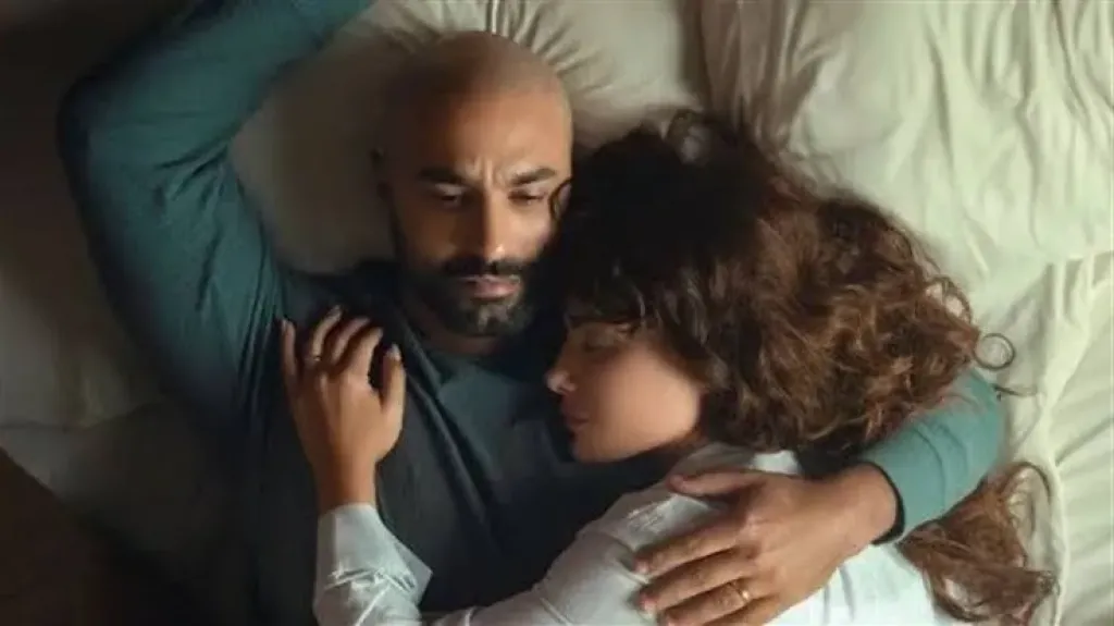 كريم فهمي يشكر الجمهور بعد عرض مسلسل 220 يوم.. ويعد بالمزيد من المفاجآت