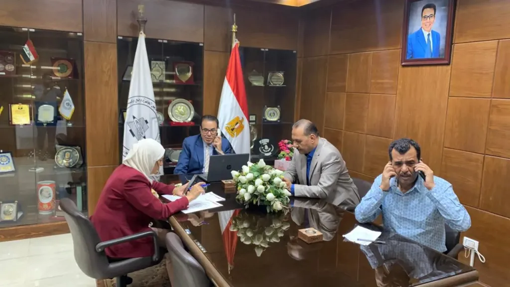 نقابة الغزل والنسيج تتابع مع اللجان النقابية التصويت في انتخابات الشيوخ