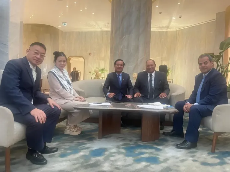 نائب وزير الزراعة المصري يبحث سبل تعزيز التعاون الزراعي مع نظيره الفيتنامي