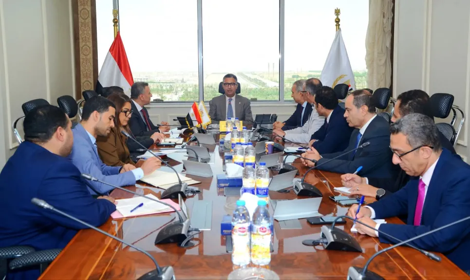 وزير التموين يناقش ضوابط موسم الأوكازيون الصيفي وسبل أحكام الرقابة على الأسواق