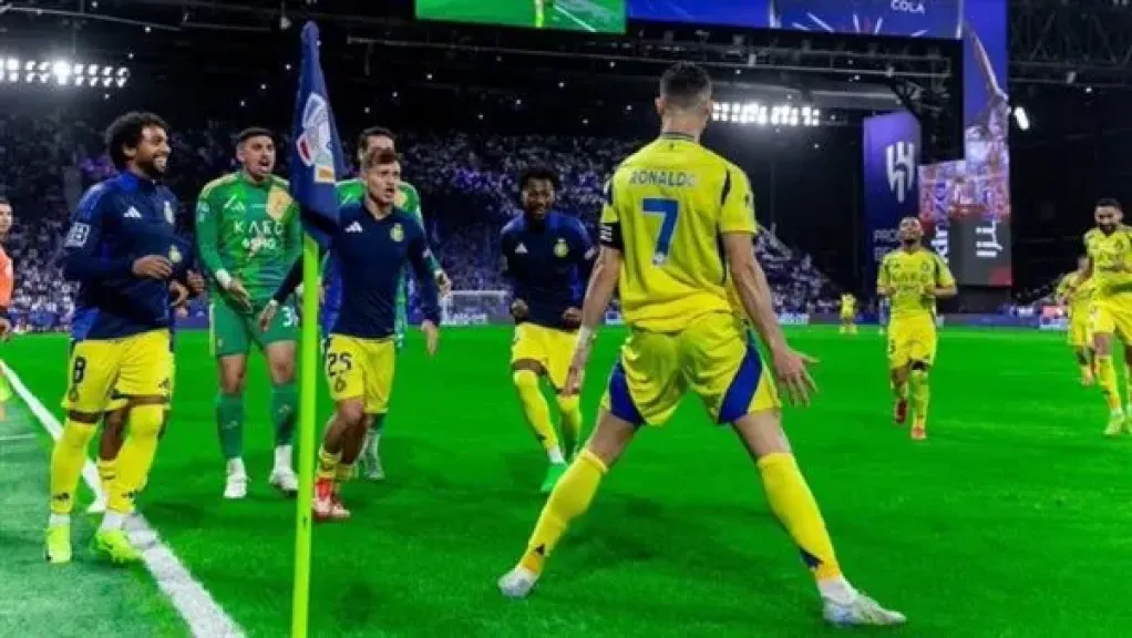 النصر يزاحم نابولي ومارسيليا على زيغروفا